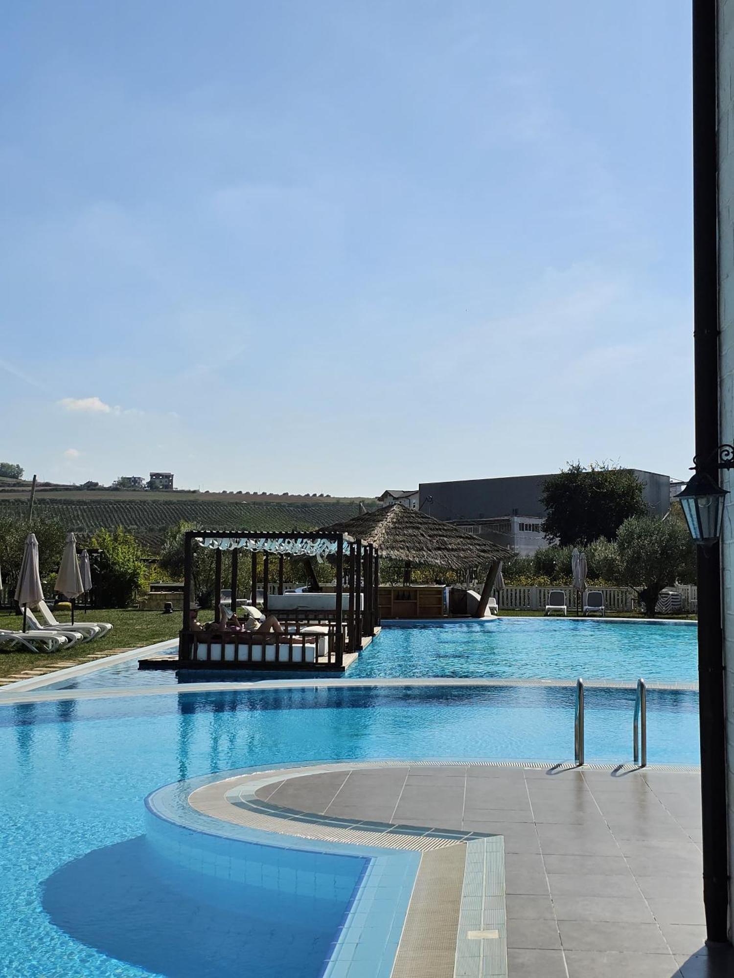 Vinea Resort Durrës 외부 사진